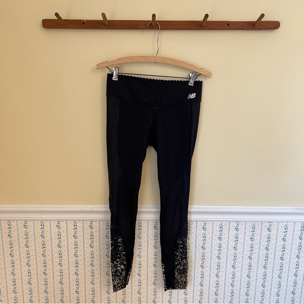New Balance Cropped Athletic Leggings